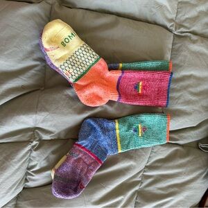 Bombas Unisex Pride Socks (2 pairs) small